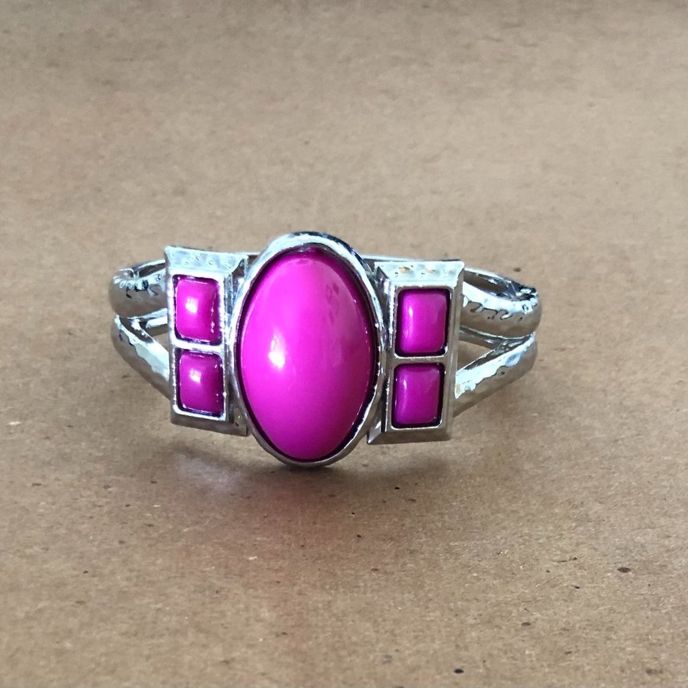 Paparazzi silver bracelet with pink oval and squares